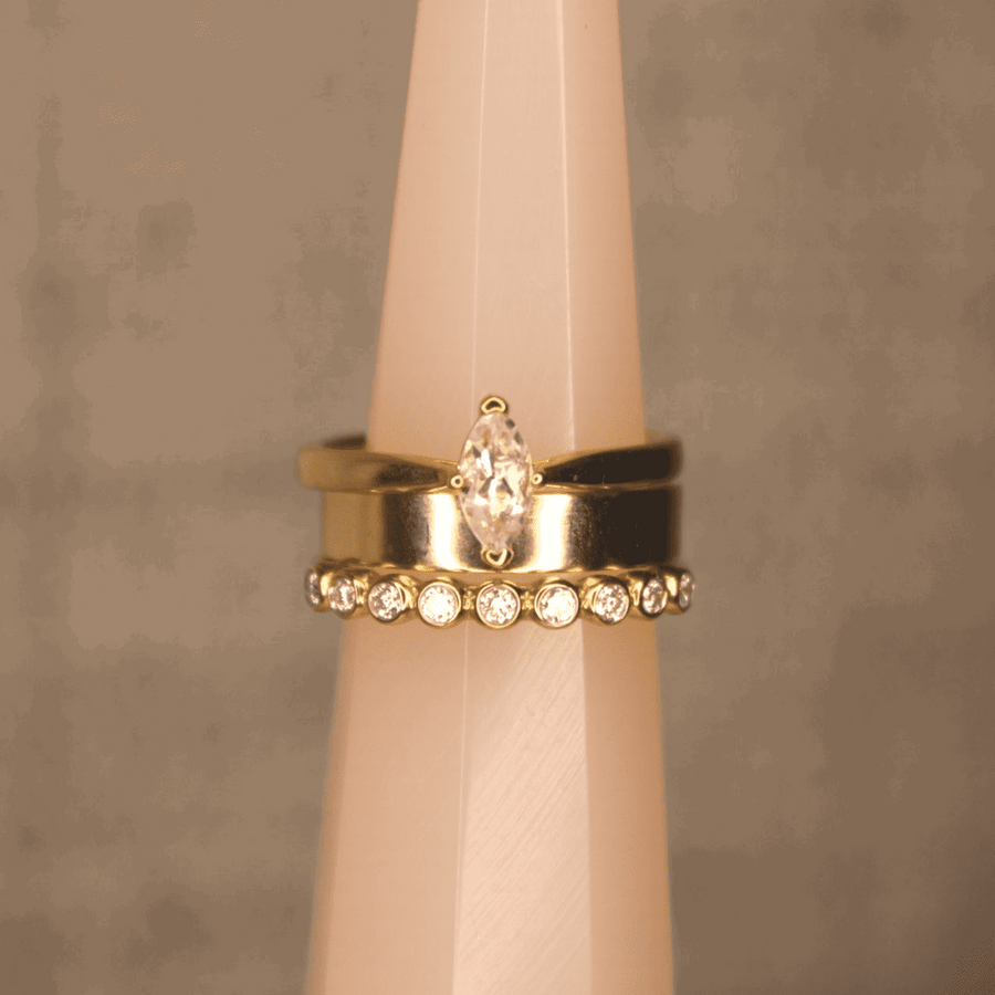18ct Yellow Gold And Marquise Diamond Engagement Ring