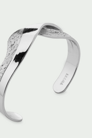 Tutti Silver Wave Bangle