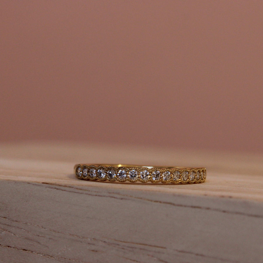 18ct Yellow Gold Millgrain Diamond Wedding Ring