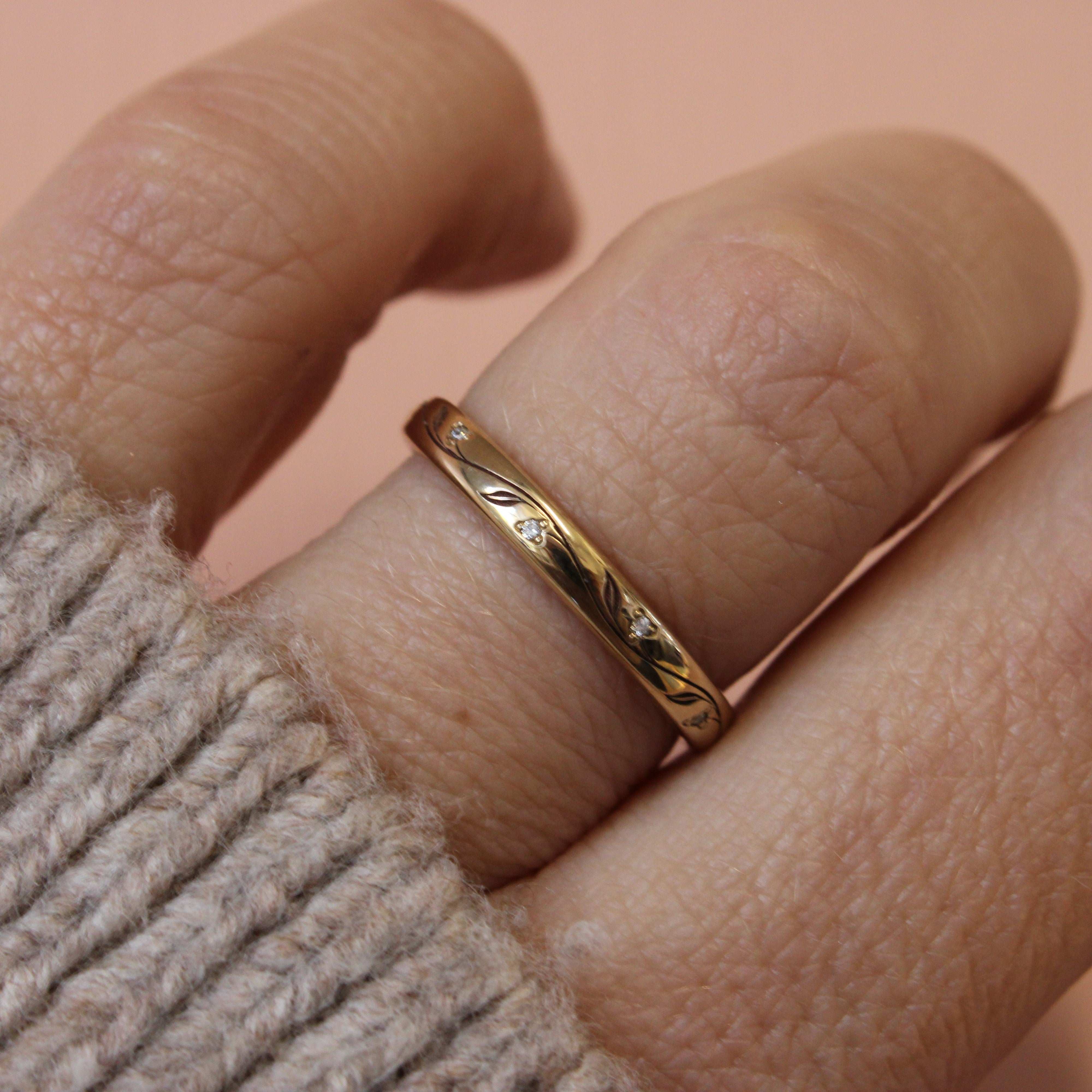 Gold Floral Engraved Wedding Ring