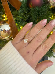 18ct yellow gold and oval diamond solitaire engagement Ring