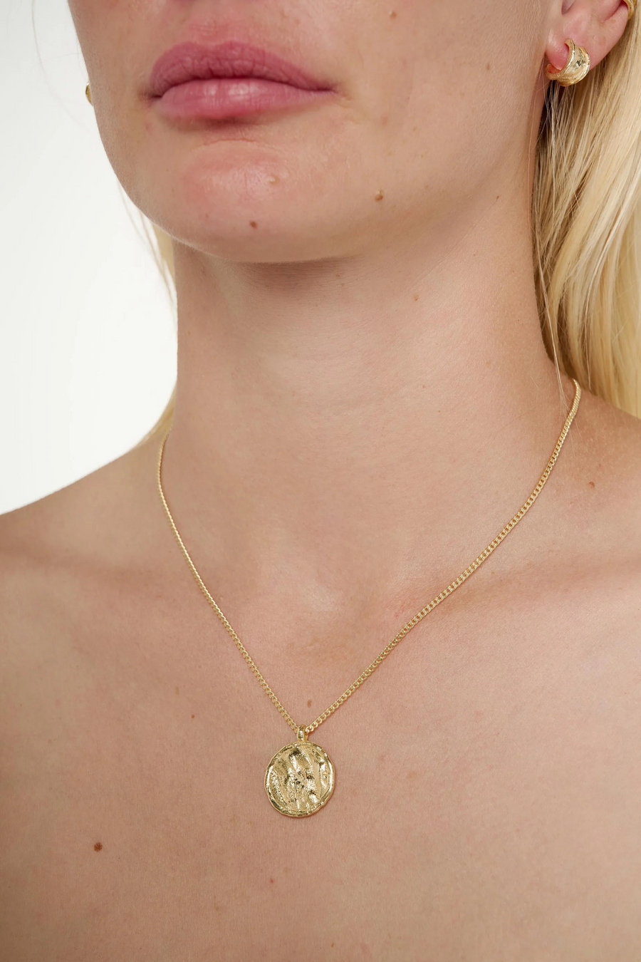 Tutti Gold Arc Necklace