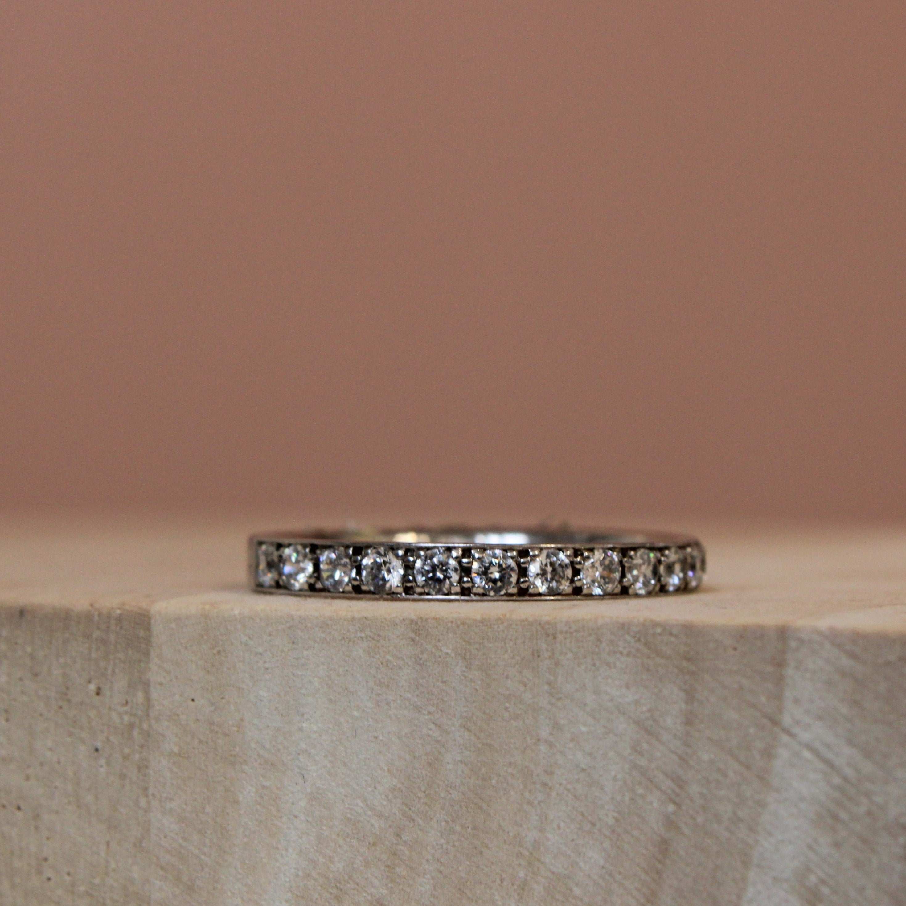 0.25cts Vintage Grain Diamond wedding ring