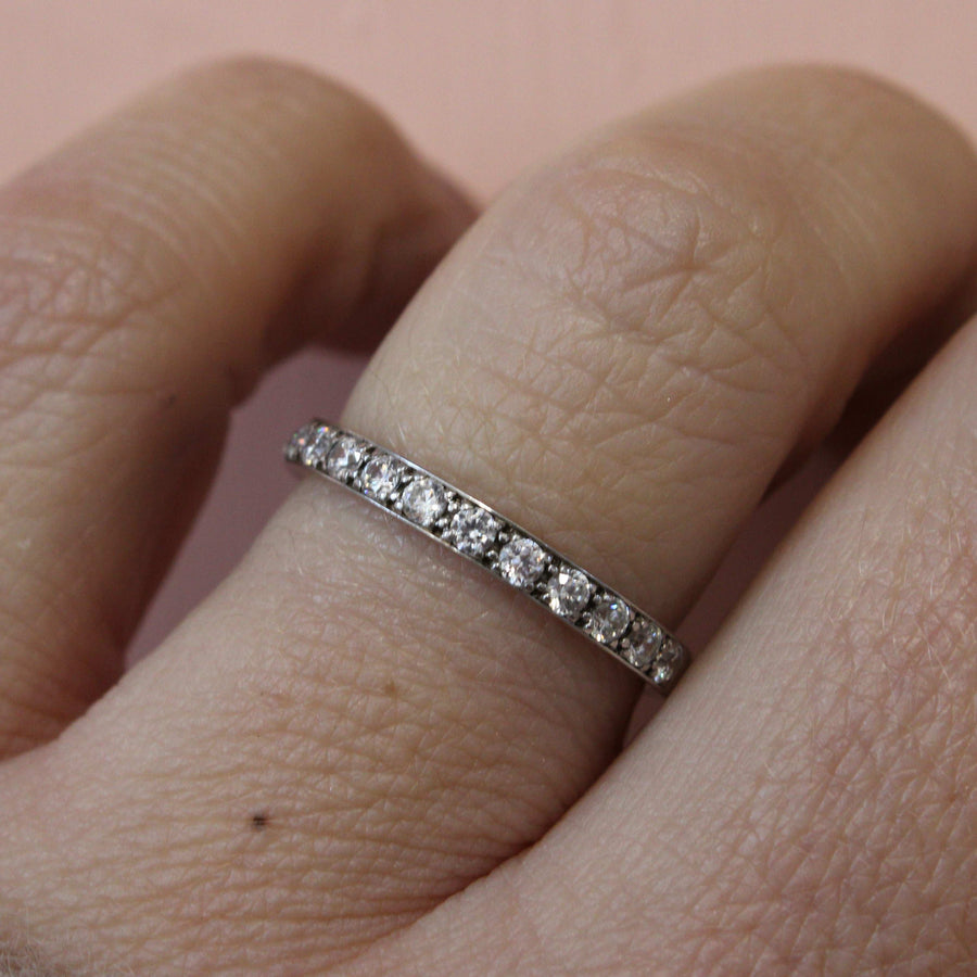 0.25cts Vintage Grain Diamond wedding ring